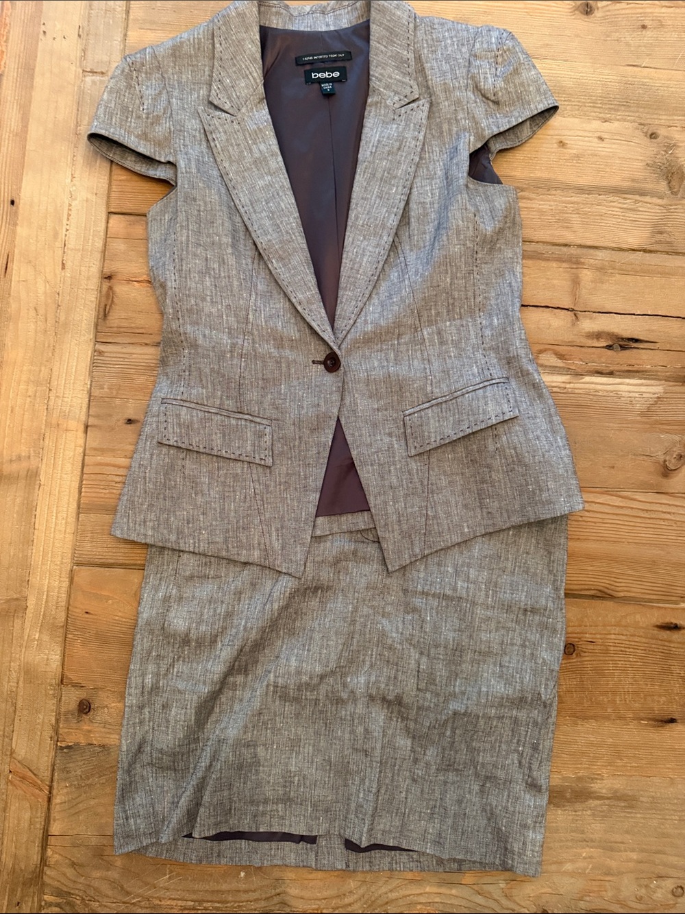 bebe Gray Textured Short Sleeve Skirt Suit